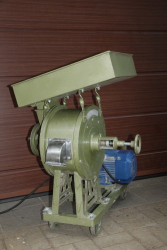 Loupačka pohanky AP 35